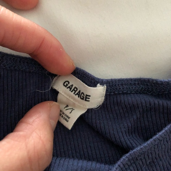 Crop tops bundle - forever 21 and garage - Picture 16 of 16